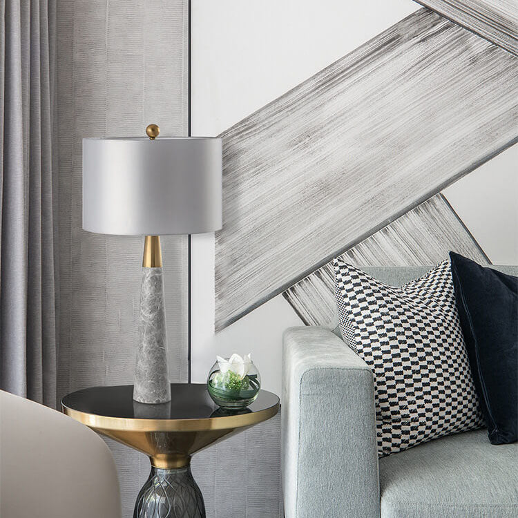 Abat-jour en tissu simple moderne, base en marbre gris, lampe de table à 1 lumière 