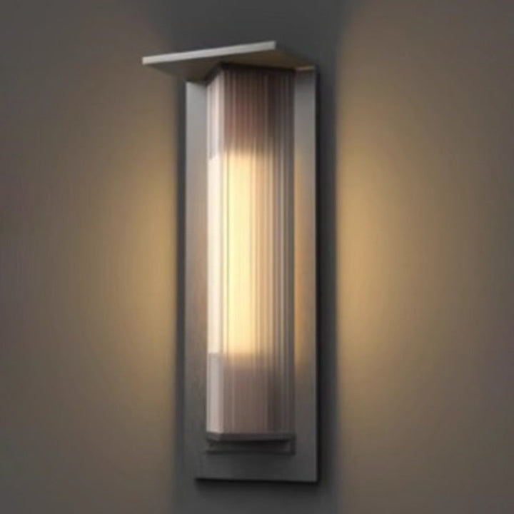 Lámpara de Aplique de Pared Exterior LED de Prisma Triangular de PC de Vidrio de Acero Inoxidable Solar Impermeable de Simplicidad Moderna para Jardín 