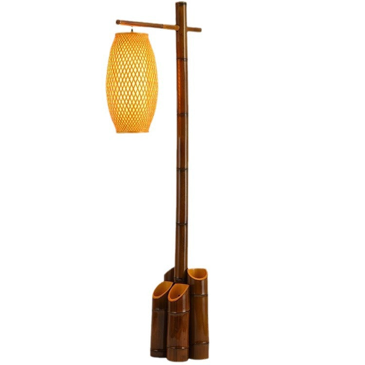 Traditionelle chinesische Bambusrohr-Weblaterne Schirm 1-Licht Stehlampe für Esszimmer 
