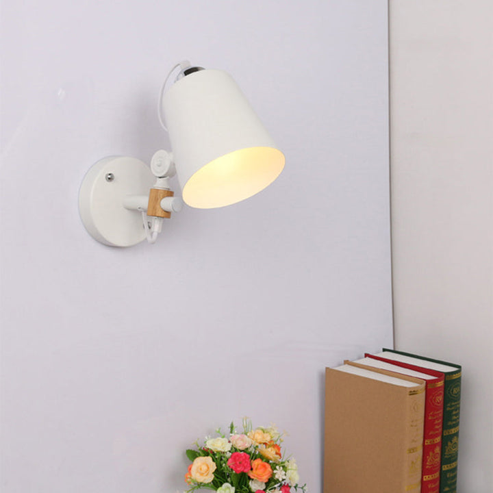 Lámpara de Aplique de Pared de 1 Luz con Pantalla de Hierro de Macaron Escandinavo Contemporáneo de Madera para Dormitorio 
