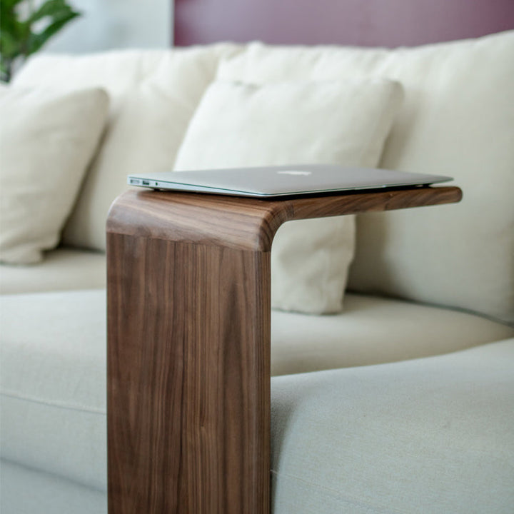 Mesa Auxiliar Cuadrada Rectangular Nórdica Contemporánea en Forma de C de Madera de Nogal para Sala de Estar 
