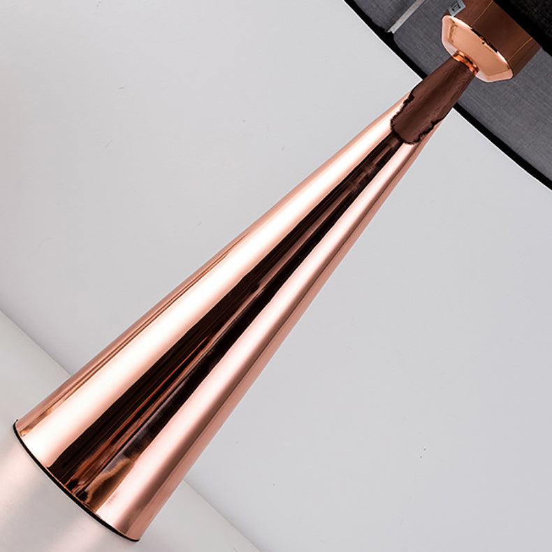 Lampe de table contemporaine scandinave à base conique en tissu noir 1 lumière pour bureau 