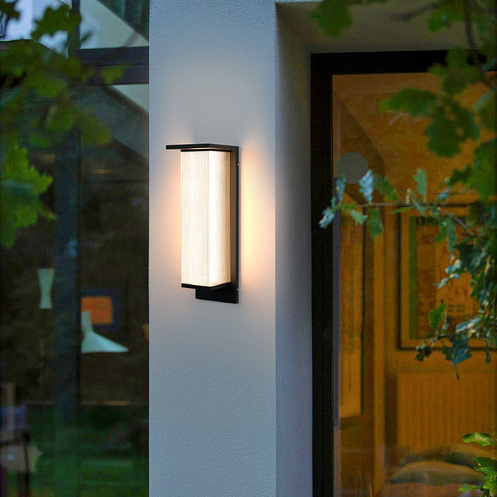 Applique murale extérieure LED en acier inoxydable acrylique rectangulaire étanche solaire minimaliste moderne pour patio extérieur 