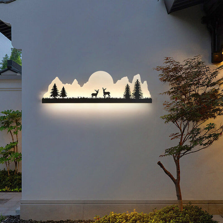 Traditionelle chinesische Eisen-Acryl-Landschaftsmalerei Außen-LED-Wandleuchte für den Garten 