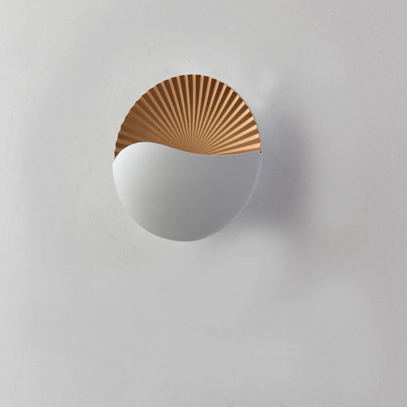 Applique murale extérieure moderne minimaliste étanche en aluminium avec LED et coque ronde pour jardin 