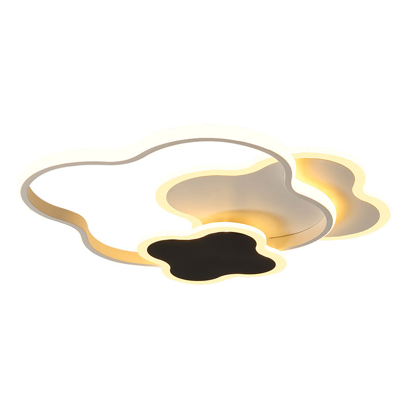 Zeitgenössische nordische Metall Acryl Wolke Vierblättriges Kleeblatt LED Unterputz Deckenleuchte für Schlafzimmer 