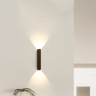 مصباح حائط LED بشريط عمود روماني من الحديد والألمنيوم بتصميم بسيط وحديث للجانب السرير 