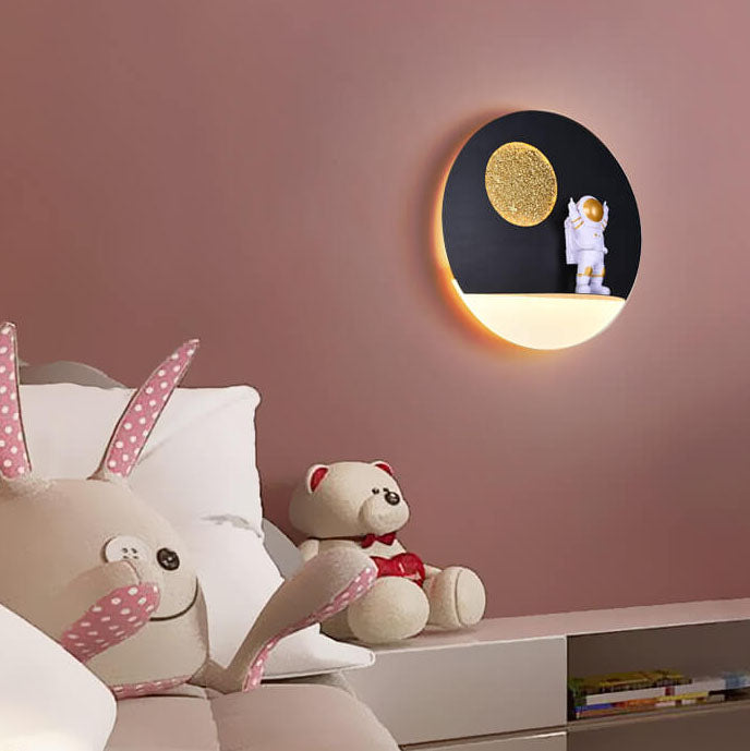 Contemporary Creative Iron Resin Round Astronaut LED Wall Sconce Lamp For Bedroom