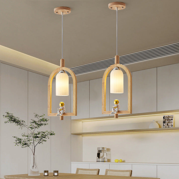 Lustre suspendu contemporain scandinave Cylindre Spaceman en bois et verre à 1 lumière pour salle à manger 