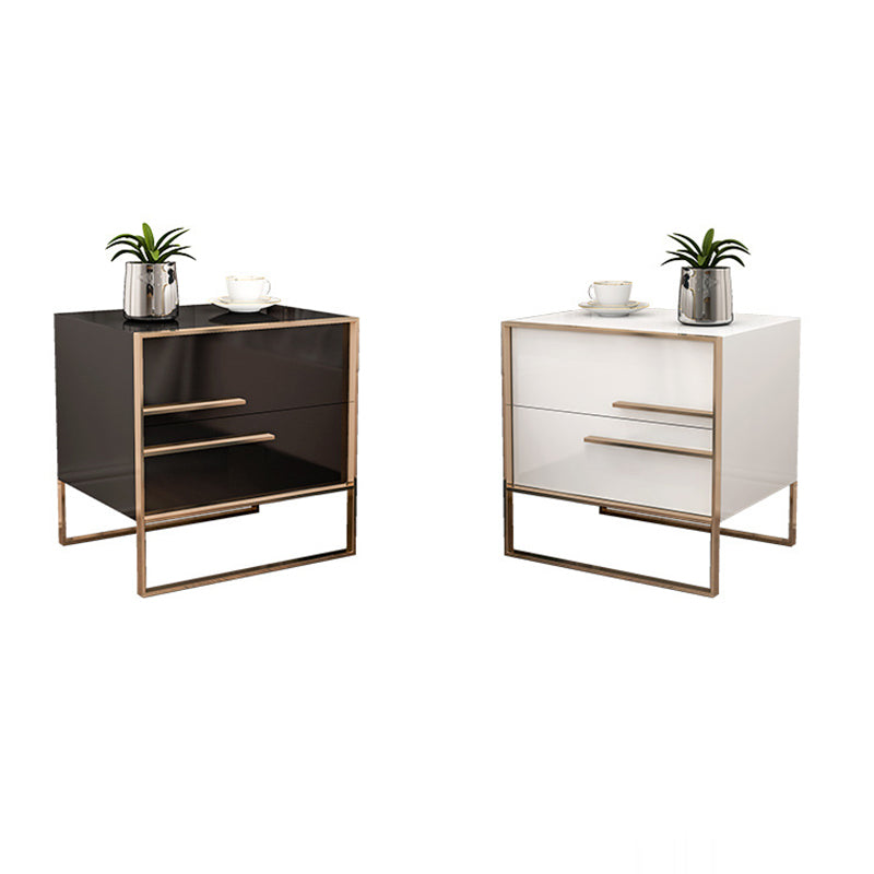 Table de nuit moderne en bois massif cubique avec cadre en acier inoxydable à 2 tiroirs pour chambre 