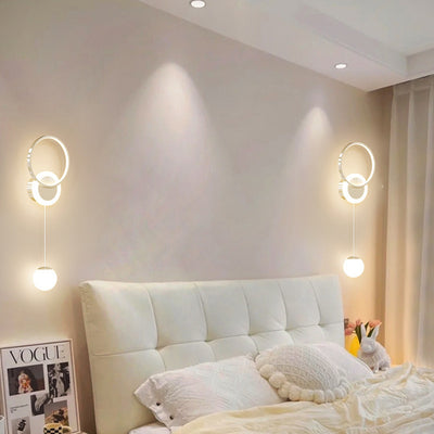 Lámpara de Aplique de Pared LED de Bola Redonda de Hierro y Acrílico de Simplicidad Moderna para Mesita de Noche 
