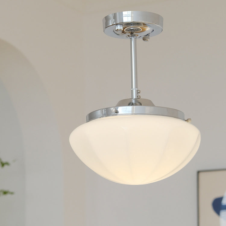 Suspension contemporaine scandinave ronde en fer et verre crème à 1 lumière pour salon 