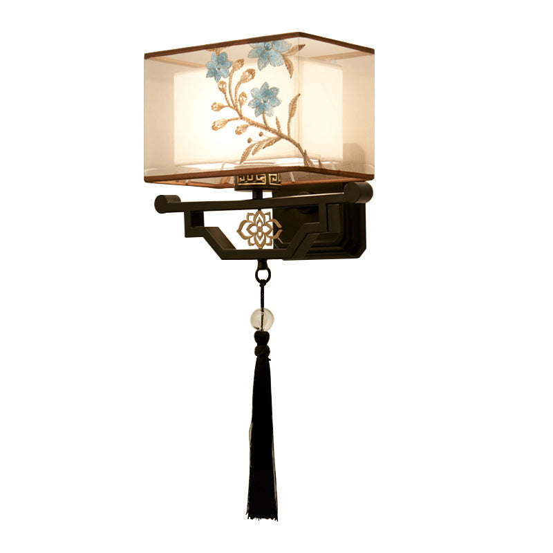 Chinese Classical Embroidered Iron Fabric 1-Light Wall Sconce Lamp