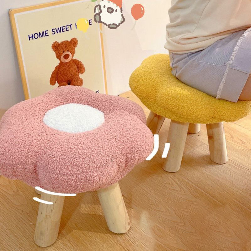 Contemporary Creative Flower Shape Sherpa Fabric Pine Wood Footstool For Entryways