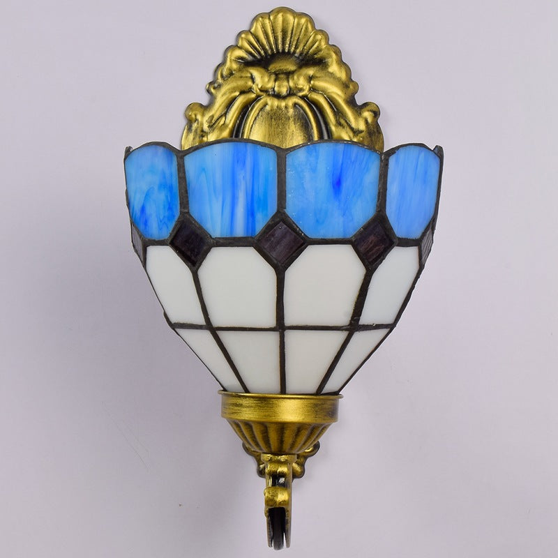 Traditionelle 1-flammige Tiffany-Wandleuchte aus Eisen mit Buntglas, Kristall und Blumenmotiv für das Wohnzimmer 