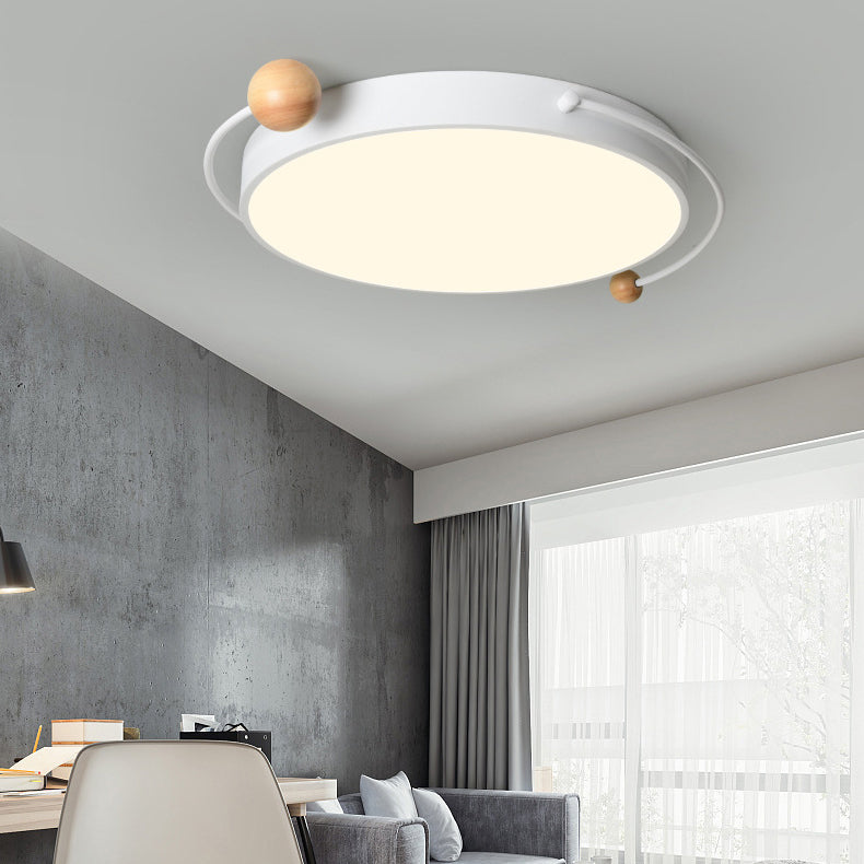 Plafonnier LED contemporain scandinave rond en orbe avec tube incurvé en fer, acrylique et bois pour chambre à coucher 