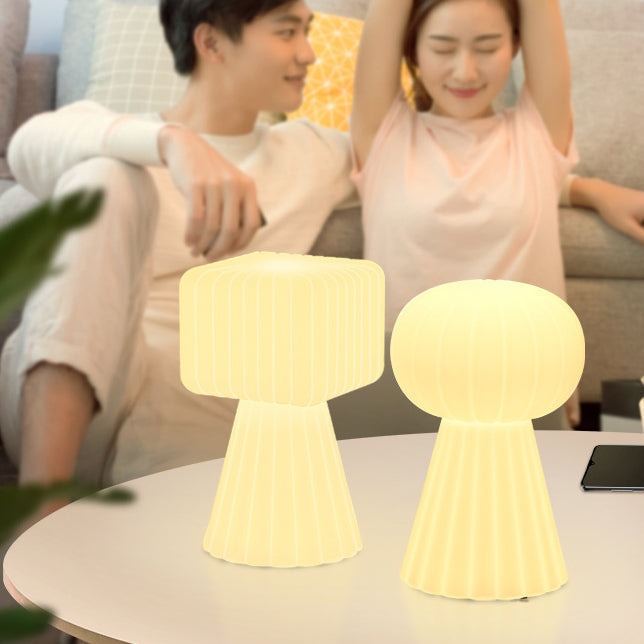 モダンミニマリストカラムジオメトリックPE形状RGB LEDテーブルランプ寝室用 