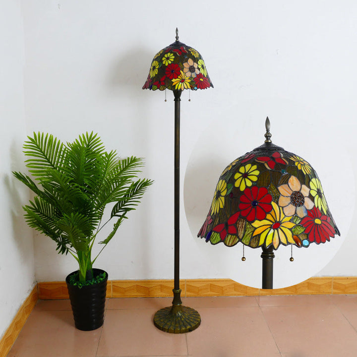Lampe de sol à deux lumières avec abat-jour en verre teinté Tiffany traditionnel motif marguerite et libellule pour chambre 
