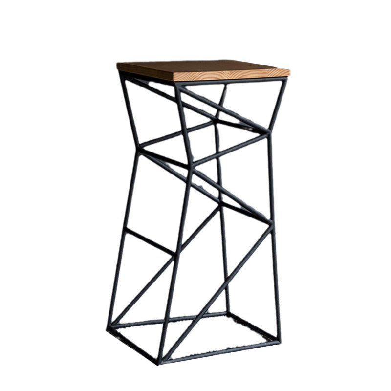 Reposapiés cuadrado de taburete de bar con marco geométrico de hierro y madera contemporánea para comedor 
