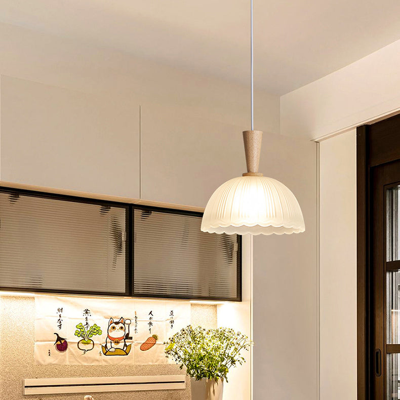Suspension Luminaire Moderne Minimaliste Rond en Verre à Rayures en Dentelle avec Bois 1-Lumière pour Salon 
