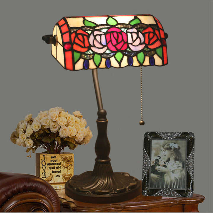 Lámpara de mesa de 1 luz de aleación de zinc con vidrio teñido estilo Tiffany tradicional rectángulo rosa para sala de estar 