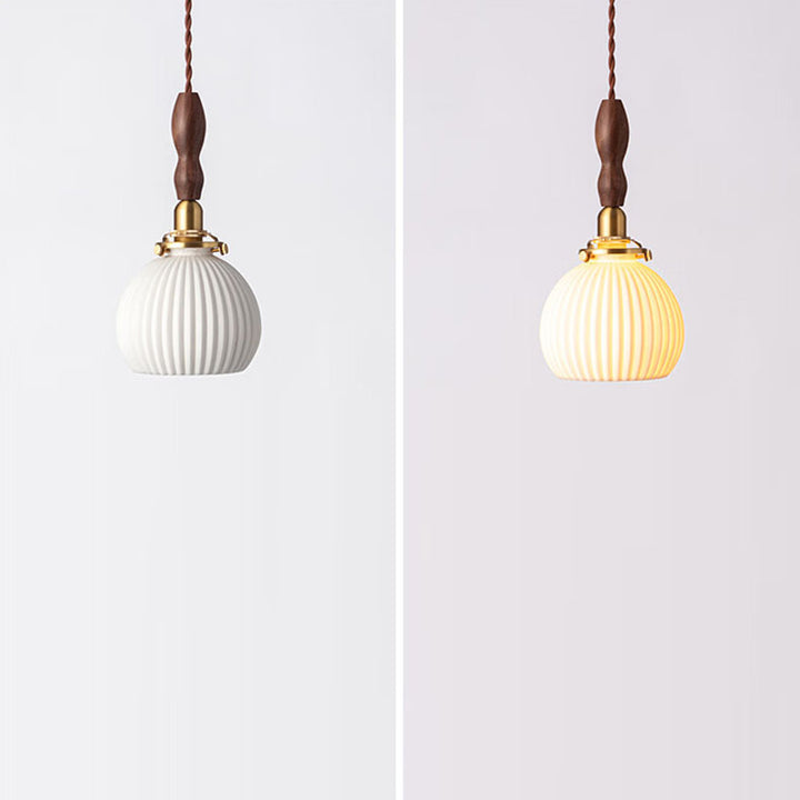 Lustre suspendu rond en céramique, laiton et noyer japonais traditionnel à 1 lumière pour salle à manger 