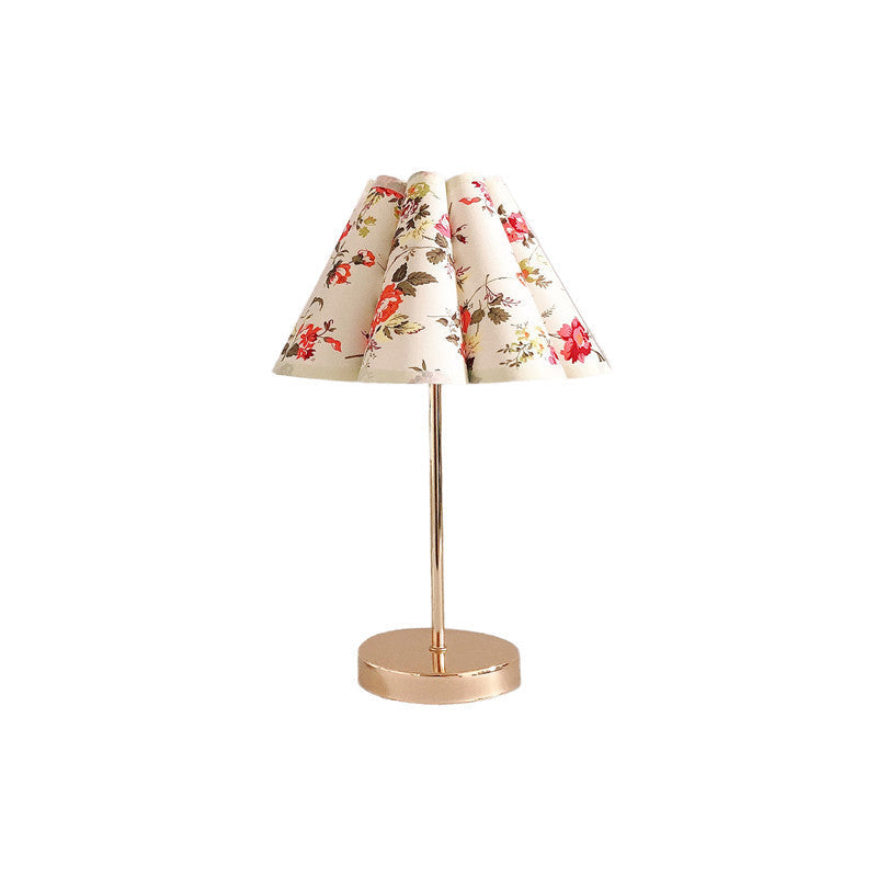 Lampe de table à 1 lumière avec abat-jour en tissu imprimé européen traditionnel pour chambre à coucher 