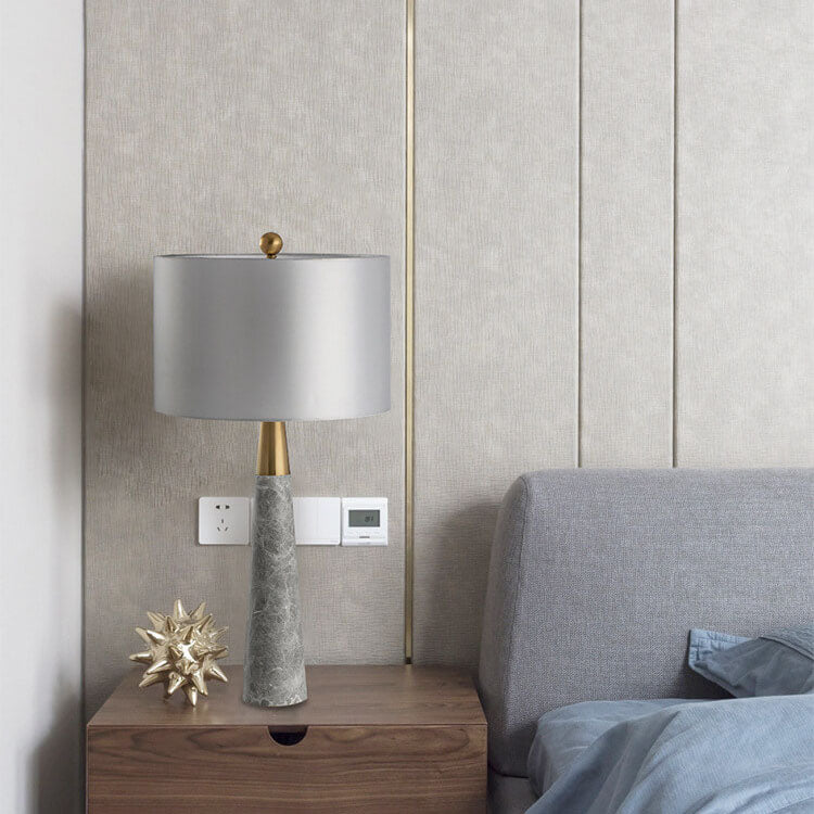 Abat-jour en tissu simple moderne, base en marbre gris, lampe de table à 1 lumière 