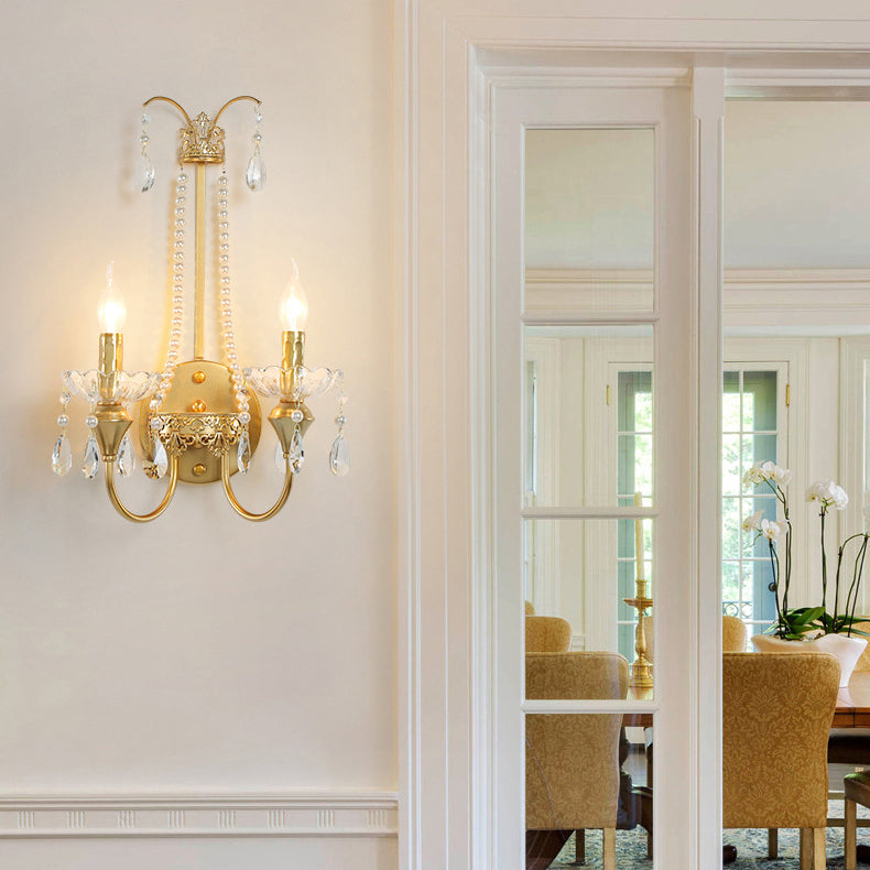 Zeitgenössische Luxus Eisen Kristall Perle Teardrop Anhänger Kerzenhalter 2-Licht Wandleuchte Lampe für Wohnzimmer 