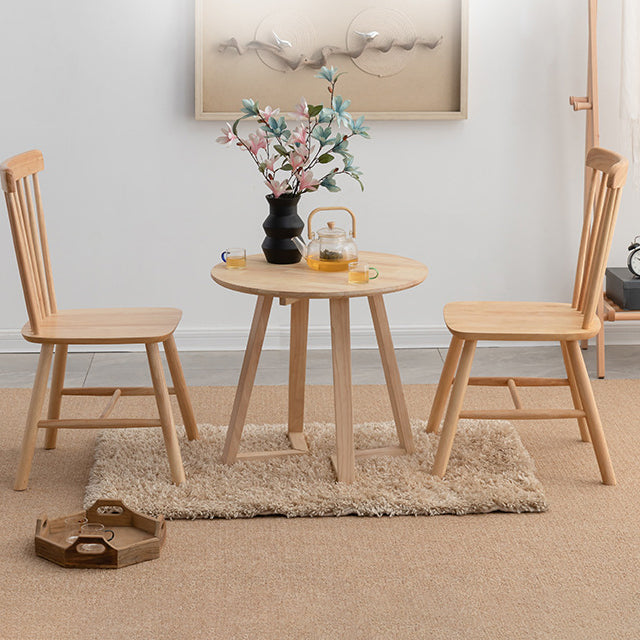 Moderner schlichter Couchtisch aus Gummibaumholz mit runden Formen und V-förmigen Beinen für das Wohnzimmer 