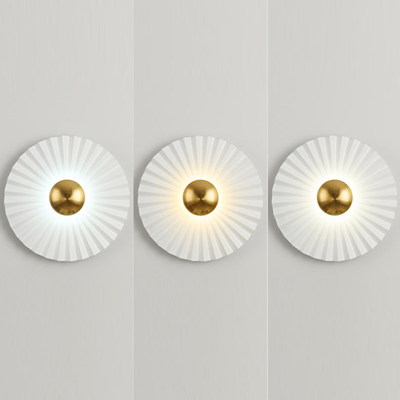 Applique murale LED contemporaine créative ronde à bord festonné pour salon 