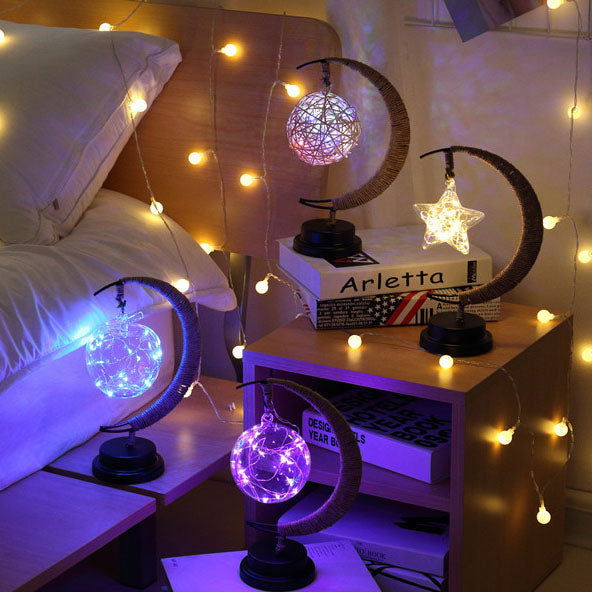 Moderne dekorative Mondkugel Sterne Eisen Kunststoff Rattan Batterie USB Tischlampe 
