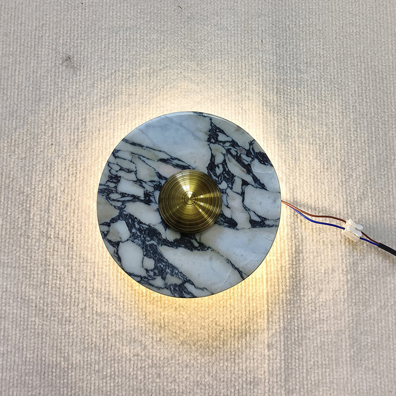 Zeitgenössische skandinavische runde Metallmarmor-LED-Wandleuchte für Wohnzimmer 