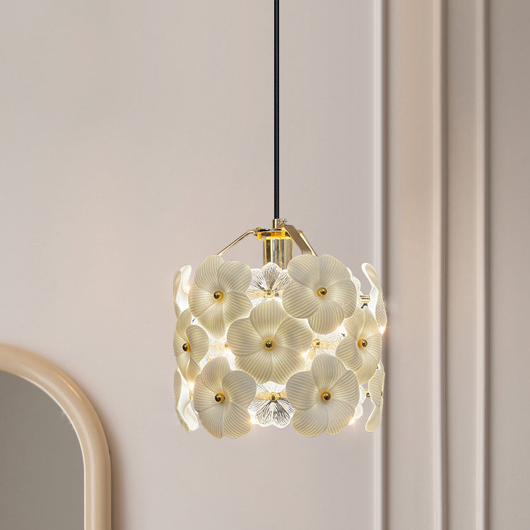 Suspension à 1 lumière avec matériel en cristal rond à pétales de fleurs traditionnelles françaises pour chambre 