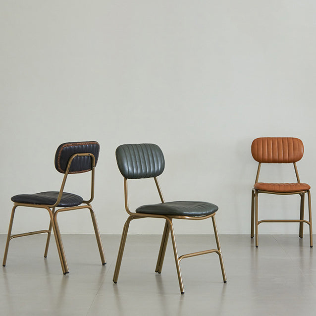 Chaise de salle à manger contemporaine en cuir industriel avec dossier et repose-pieds en fer carré à rayures elliptiques 