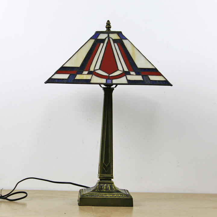 Traditionelle Tiffany Conic Diamond Deer Legierung Glas 1-Licht Tischlampe für das Studium 