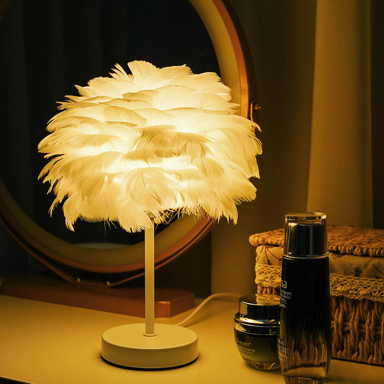 Lampe de table LED USB à plumes créatives contemporaines pour chambre 