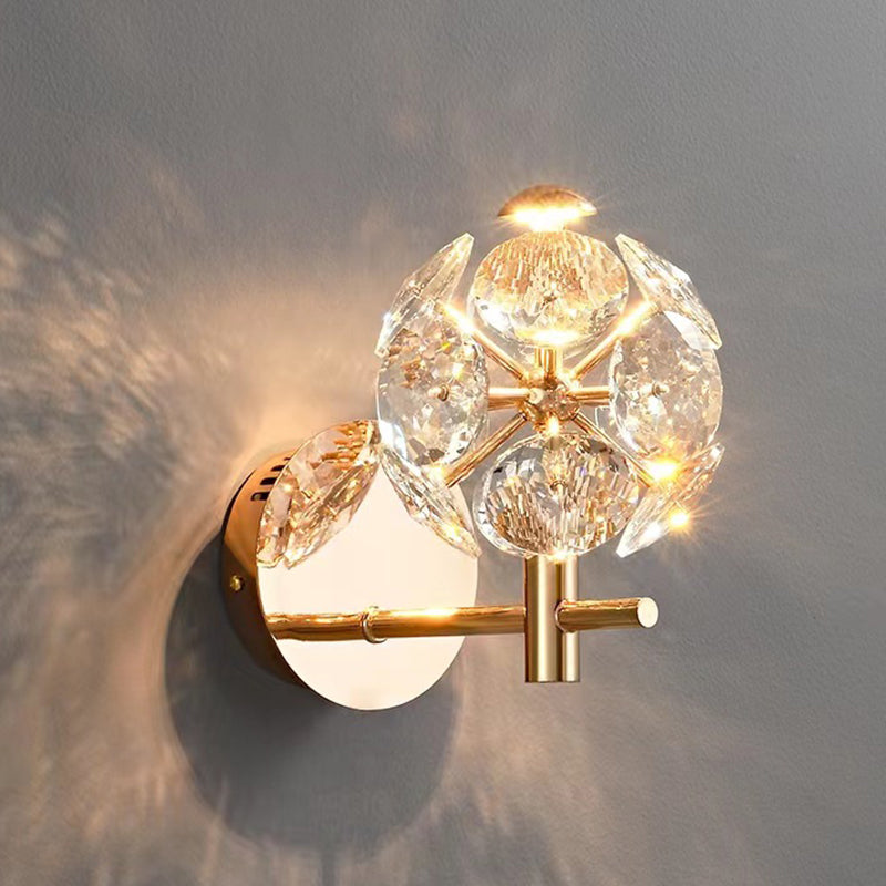 Applique murale à LED avec boule de cristal en matériel de luxe contemporain pour salon 