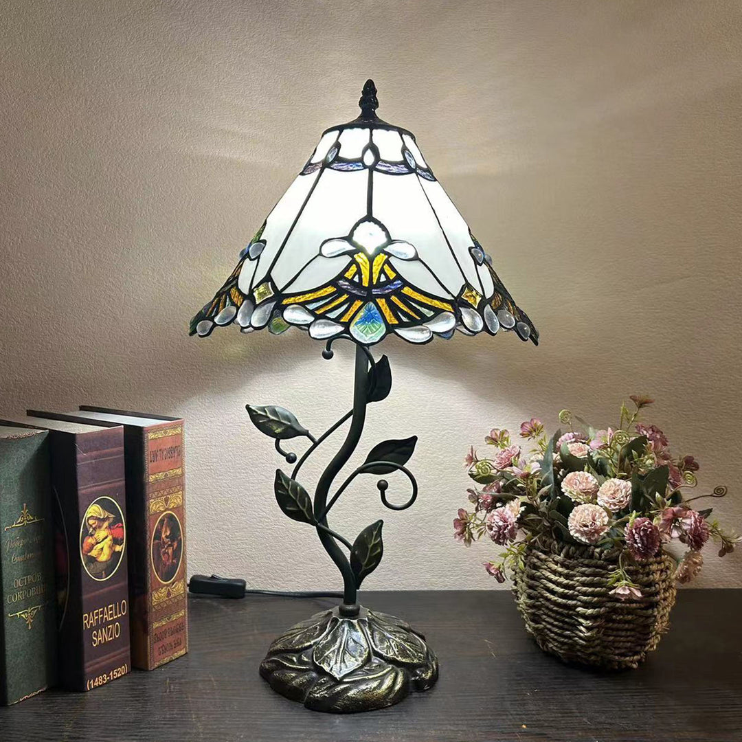Lampe de table traditionnelle Tiffany en résine avec dôme conique et motif de fleurs et feuilles à 1 lumière pour chevet 