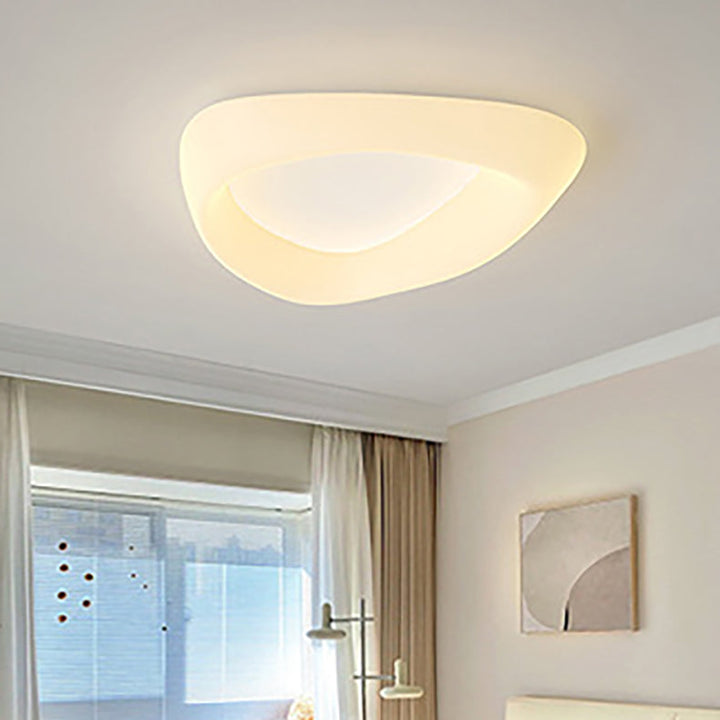 Moderne unbedeutende Deckenleuchte aus PE-Plätzchen-Wolken-Form-Eisen-LED für Schlafzimmer 