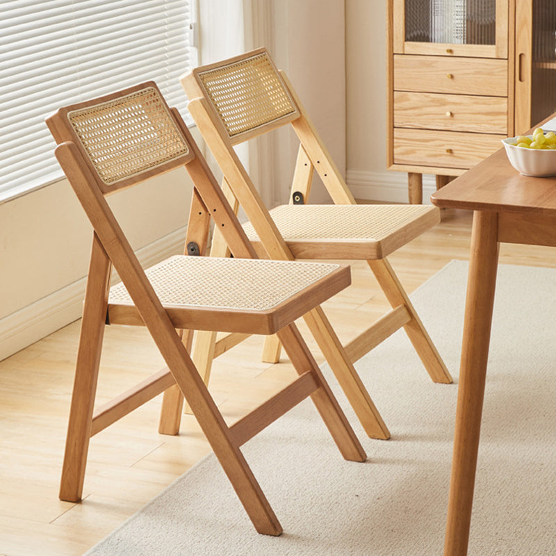 Silla de comedor vintage tradicional cuadrada de ratán PE y madera de caucho con respaldo para comedor 