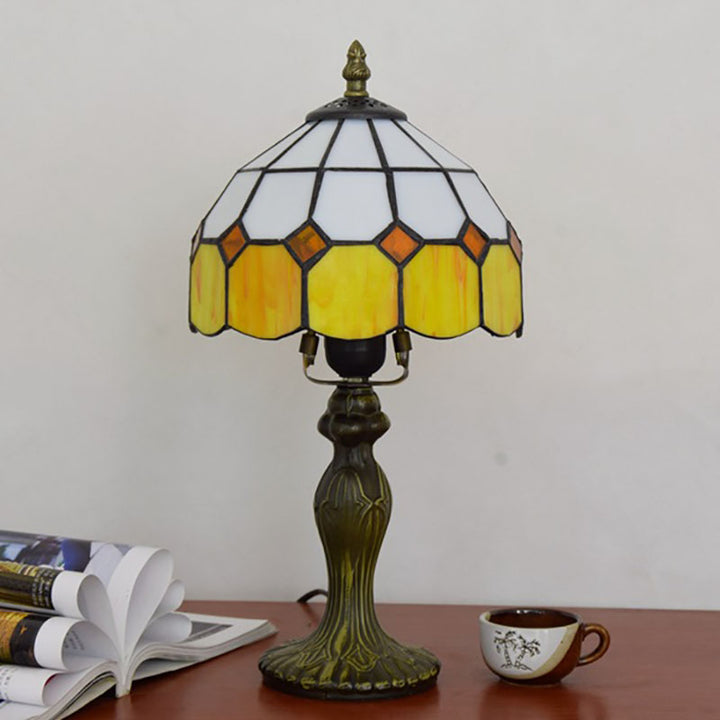 Lampe de table traditionnelle Tiffany cylindre demi-globe en verre et aluminium à 1 lumière pour chambre 