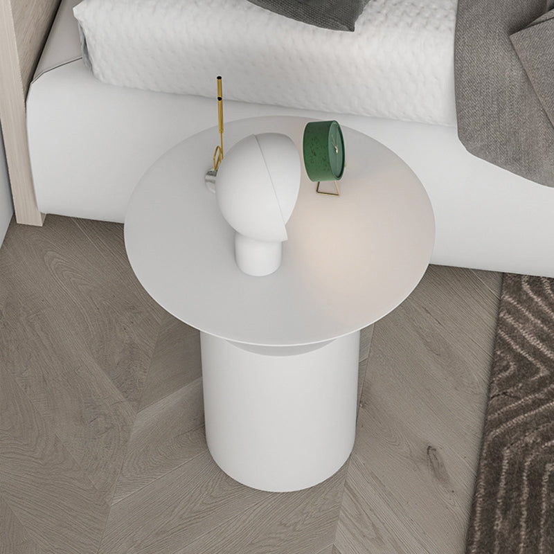Table de nuit moderne minimaliste en cylindre rond en fer avec 1 plateau pour le chevet 