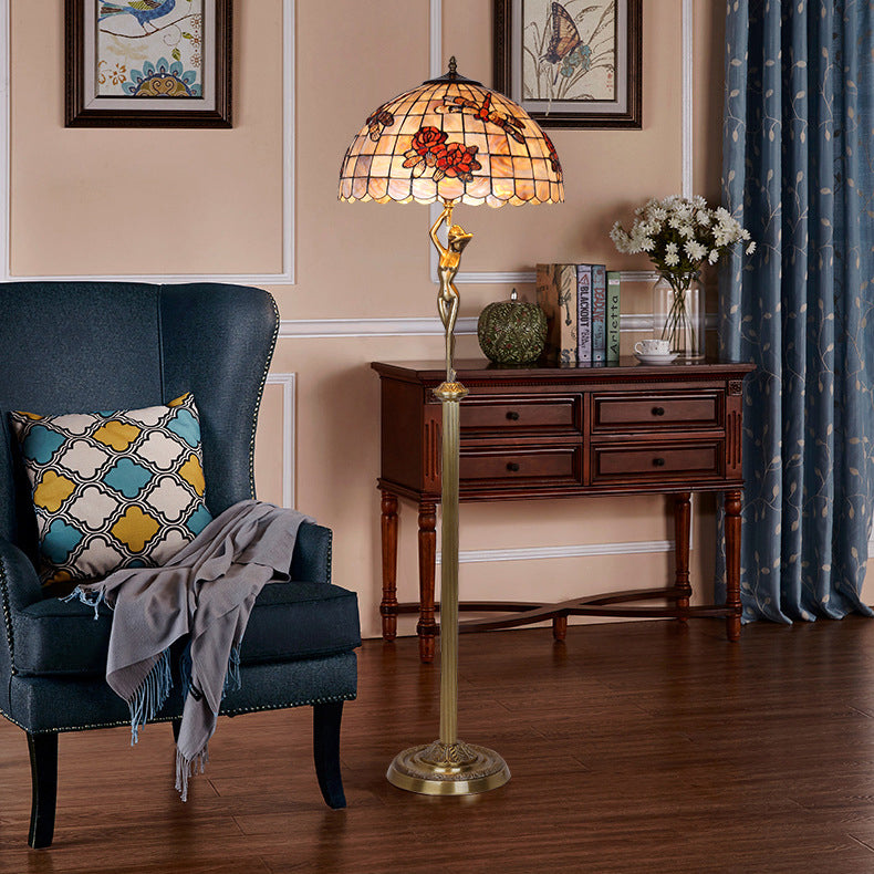 Traditionelle Tiffany Messing Shell Dome Rose Libelle 3-Licht Stehlampe für Wohnzimmer 