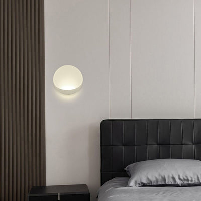 Modern Minimalist Round Aluminum LED Wall Sconce Lamp