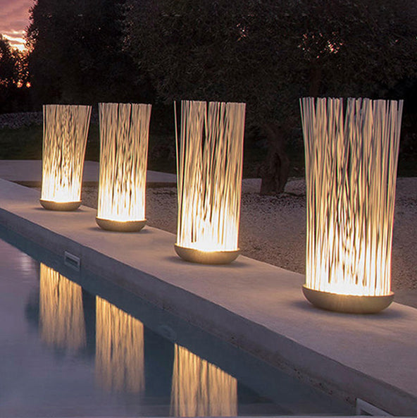 Lumière paysagère à LED linéaire en acier inoxydable étanche créatif contemporain avec fibre optique en forme de queue de poisson pour jardin 