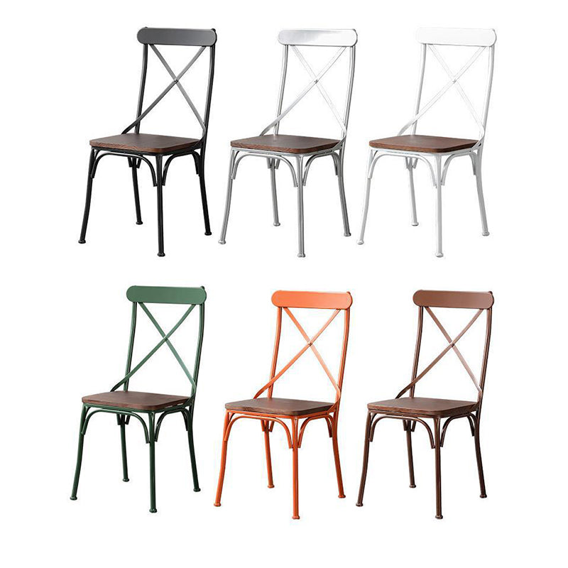 Ensemble de chaises et table de salle à manger en cuir industriel contemporain, bois, fer, avec dossier en forme de X pour salle à manger 