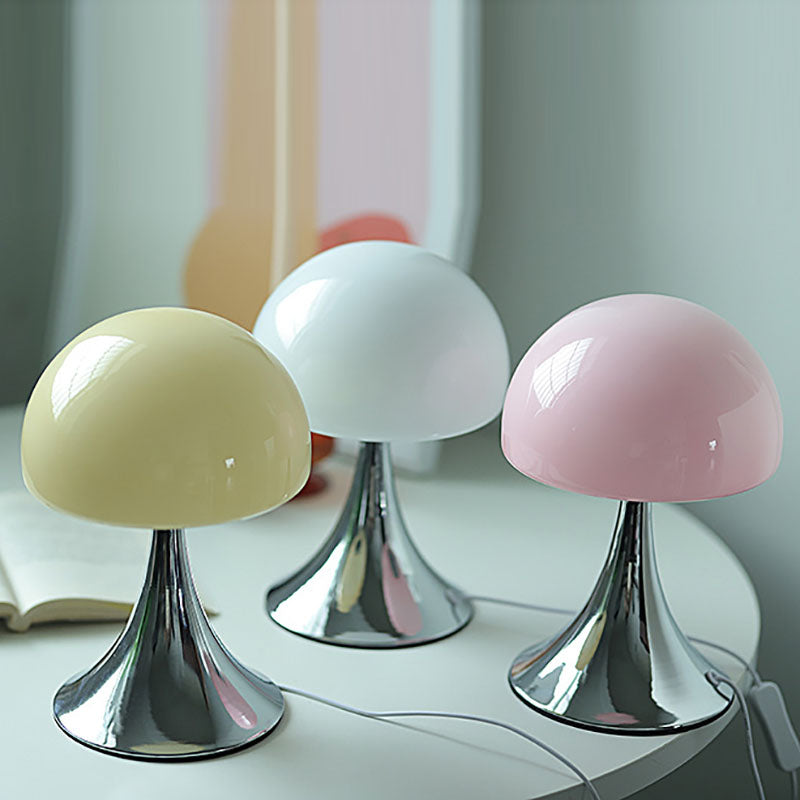 Moderne Einfachheit Eisen Glas Pilz Kuppel 1-Licht Tischlampe für Nachttisch 