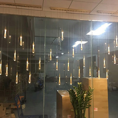 ضوء قلادة LED دش نيزك بلوري من الألومنيوم الحديدي البساطة الحديثة لغرفة الطعام 