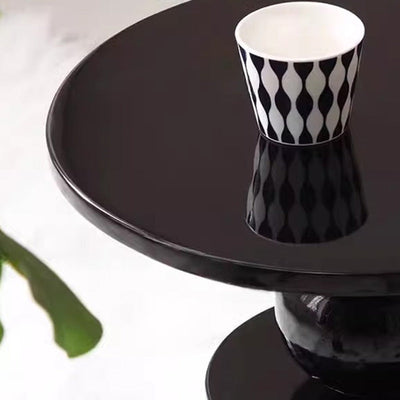 Table d'appoint ronde nordique contemporaine en résine laquée pour salon 